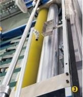 6200PCS/H 1090x1440mmを艶をかける紫外線点のコータ