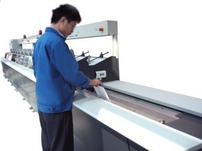 Ecoographix自動集まる機械本のつなぎ8000 Cycles/H