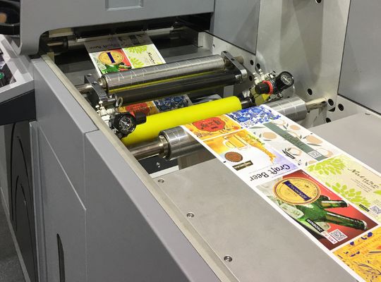 インクジェットデジタルプリンター 紫外線塗装用薄膜スタンプリング 最大印刷速度50m/min ラベル装飾用