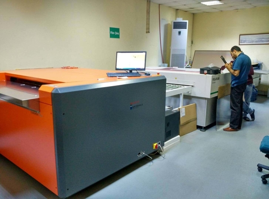 非常に大きなフォーマット オフセット印刷 UV CTP 熱プレート製造機械