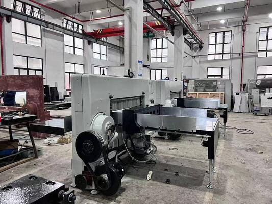 オフセット印刷 A1 紙片切断機