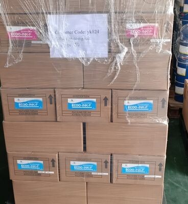 CMYK 新聞 印刷 の ため の 紙 に 添付 さ れ た オフセット インク