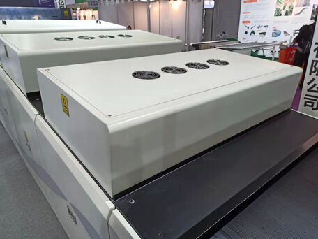 9500 sph A1 UVスポットラッキングマシン 最大シートサイズ 720x1060mm と厚さ80-500gm
