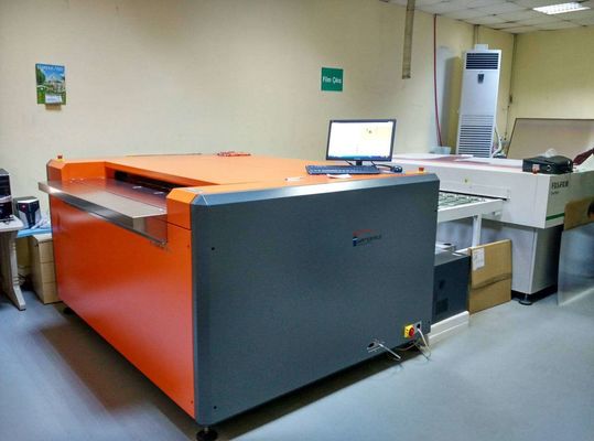 波形のカートンの印刷のためのタイム オフセットCTPの版機械